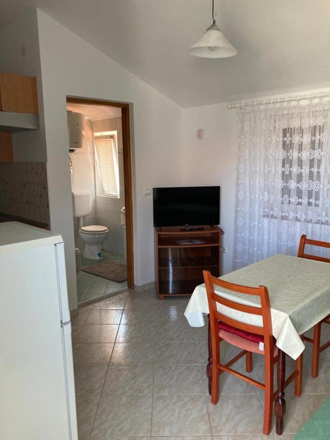 Beach Apartments 普利拉卡 外观 照片
