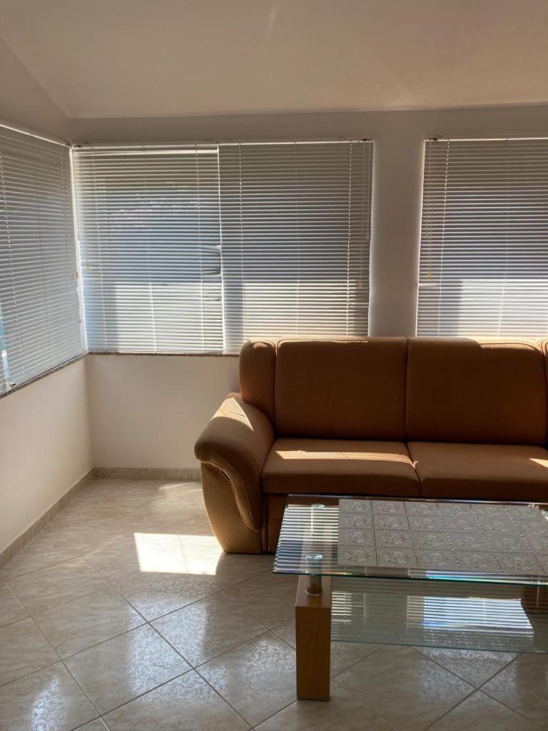 Beach Apartments 普利拉卡 外观 照片